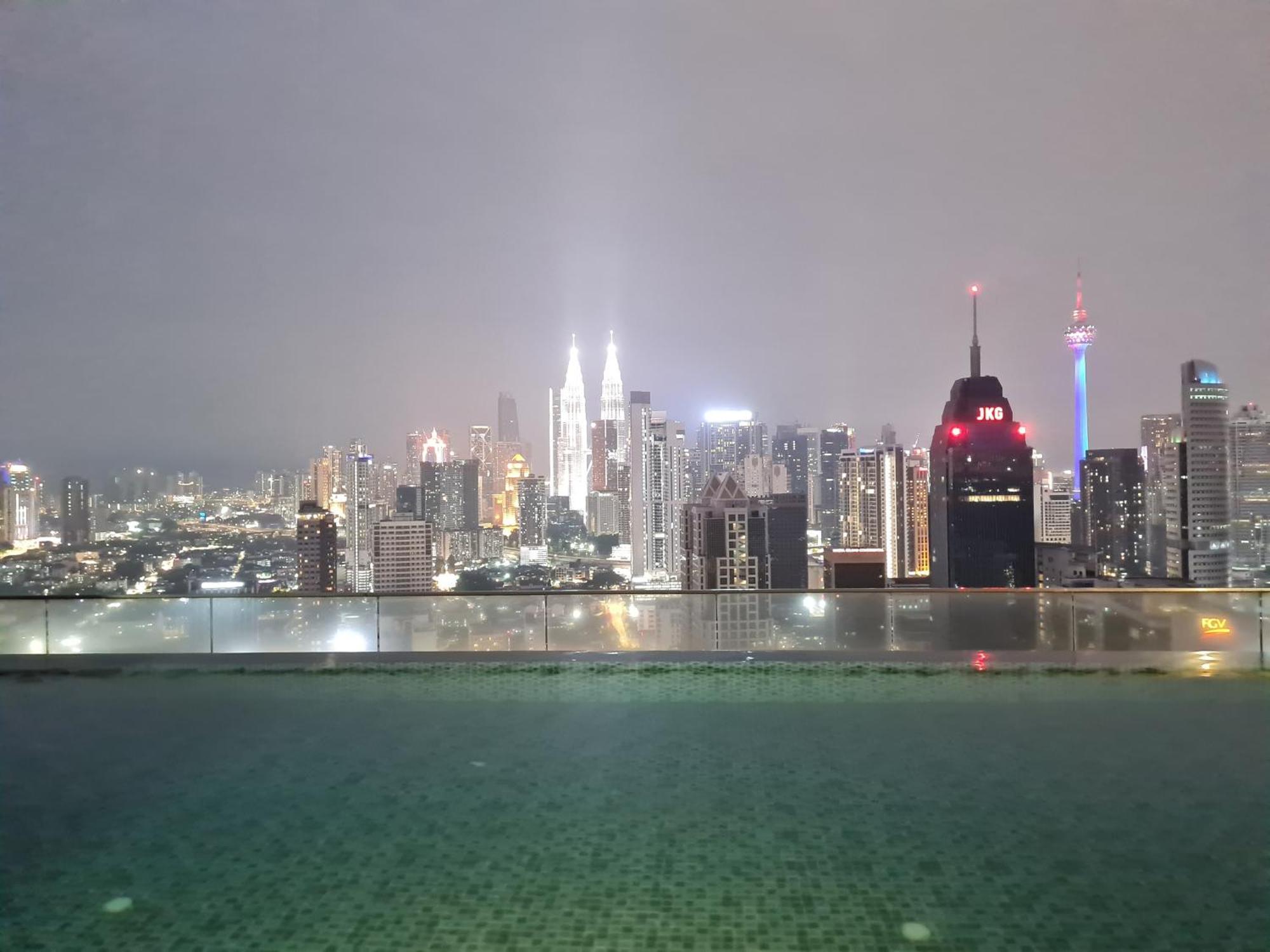 Regalia Skypool 969 Apartment Kuala Lumpur Luaran gambar